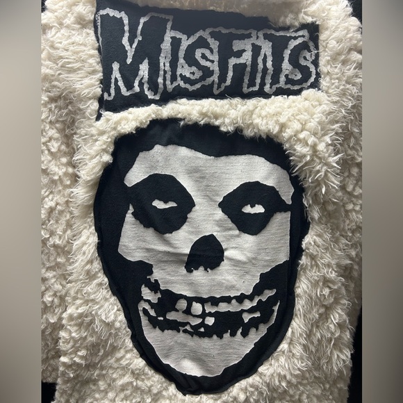 UPCYCLED one of a kind, Misfits Music Faux Sheep Fur Coat - Picture 2 of 3